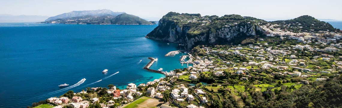 What is the Difference between Capri and Anacapri?